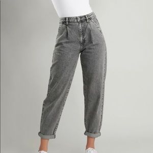 Garage 80s Mom Jean - Washed Black